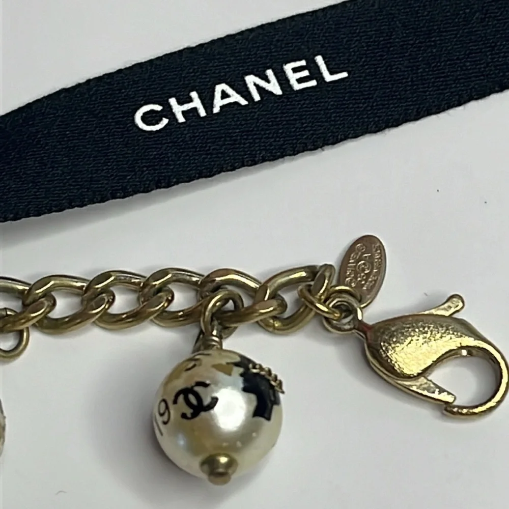 Chanel CC Faux Pearl Charm Gold Tone Chain Link Bracelet